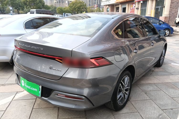 比亚迪 秦PLUS 2024款 荣耀版 DM-i 120KM领先型车身外观7