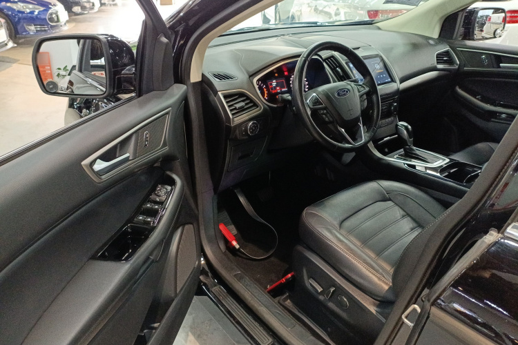 福特 锐界 2018款 改款 EcoBoost 245 两驱铂锐型 5座 国V中控内饰7003