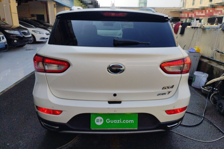 广汽传祺 传祺GS4 2016款 235T 手动豪华版车身外观6