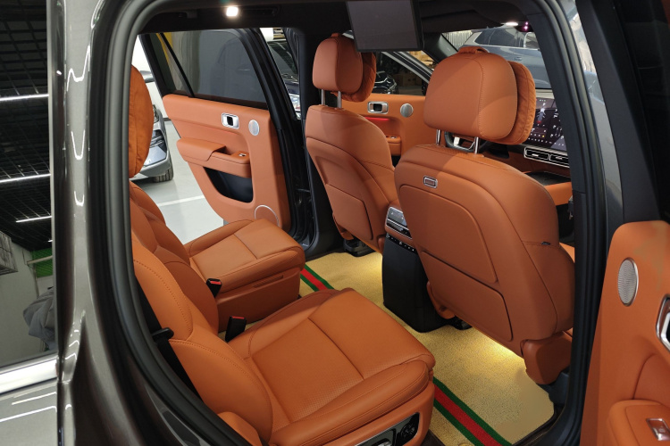 理想汽车 理想L9 2023款 Pro中控内饰7004