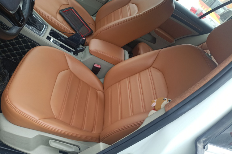 大众 高尔夫 2015款 1.4TSI 自动舒适型局部细节19