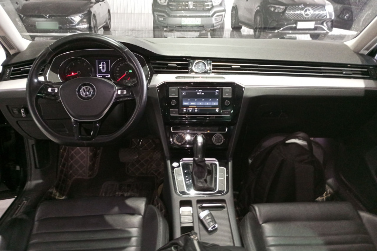 大众 迈腾 2019款 330TSI DSG 领先型 国V中控内饰12