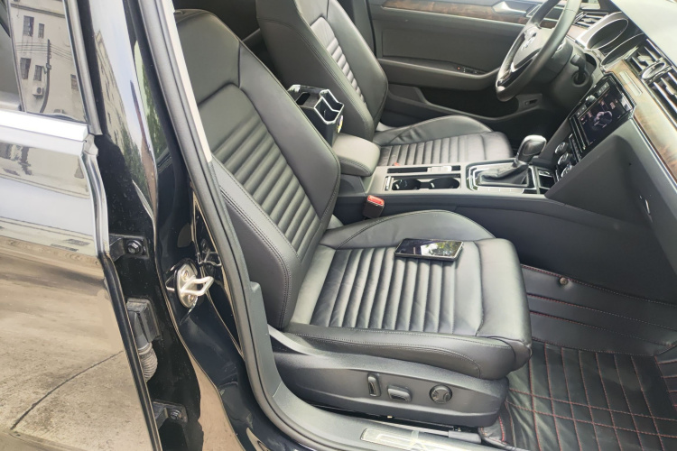 大众 迈腾 2019款 330TSI DSG 豪华型 国VI局部细节41