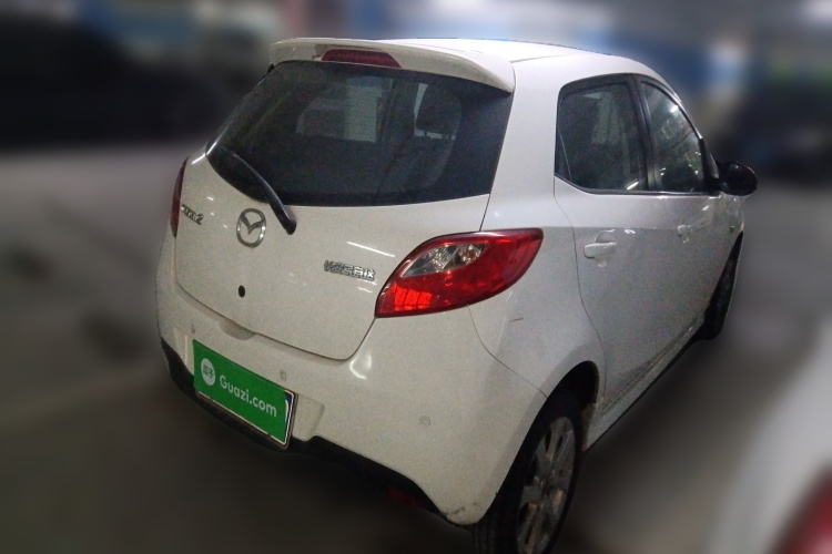 马自达2 2012款 两厢炫动 1.5L 自动超值版车身外观6005