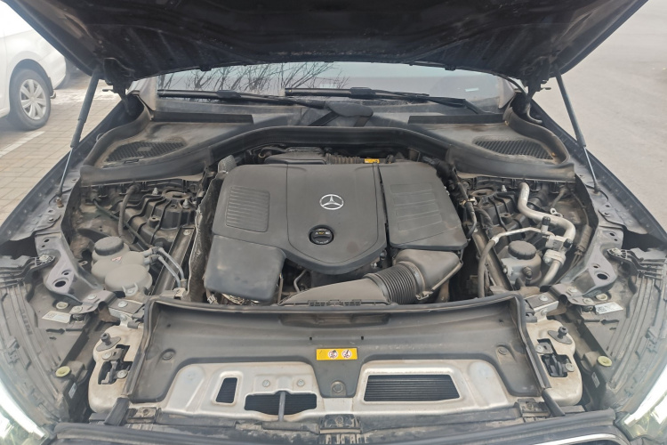 奔驰GLC 2023款 改款 GLC 260 L 4MATIC 动感型 5座局部细节24