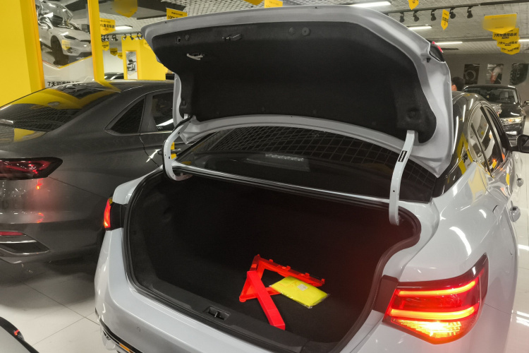 日产 轩逸 2023款 超混电驱 超豪华Ultra局部细节23