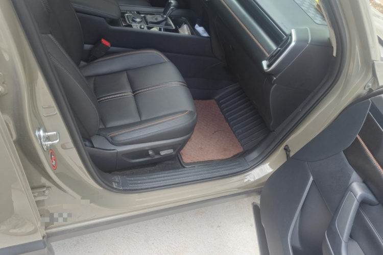 马自达CX-50行也 2023款 2.5L 智行版局部细节9005