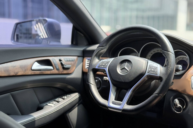 奔驰CLS 2013款 CLS 350 猎装时尚型中控内饰7003