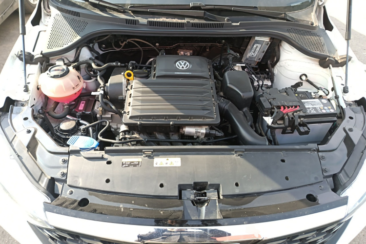 捷达VA3 2024款 1.5L 手动进取版机舱底盘24