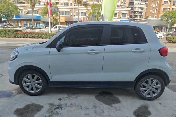 零跑汽车 零跑T03 2022款 玛瑙版车身外观4