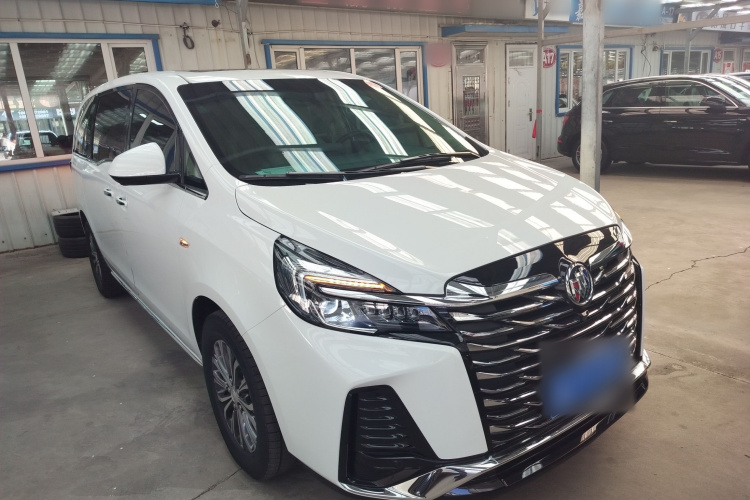 别克GL8 2023款 改款 陆上公务舱 豪华型车身外观3