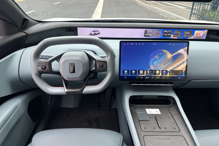 阿维塔12 2024款 700 三激光后驱奢享版中控内饰7008