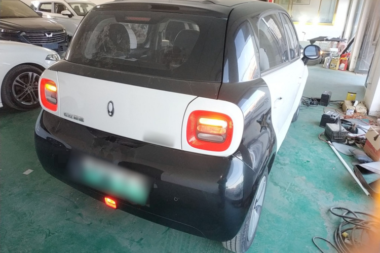 欧拉黑猫 2021款 301km 基础型车身外观7