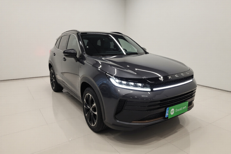 星途追风 2022款 凡尔赛版 1.6T DCT乘风起版车身外观3