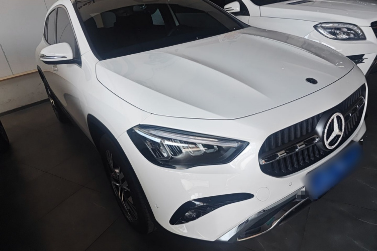 奔驰GLA 2025款 GLA 220车身外观6002