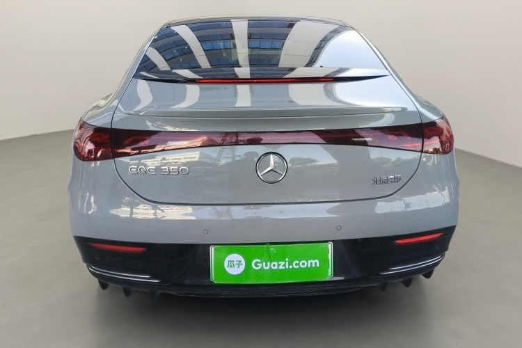 奔驰EQE 2022款 350 豪华版车身外观6