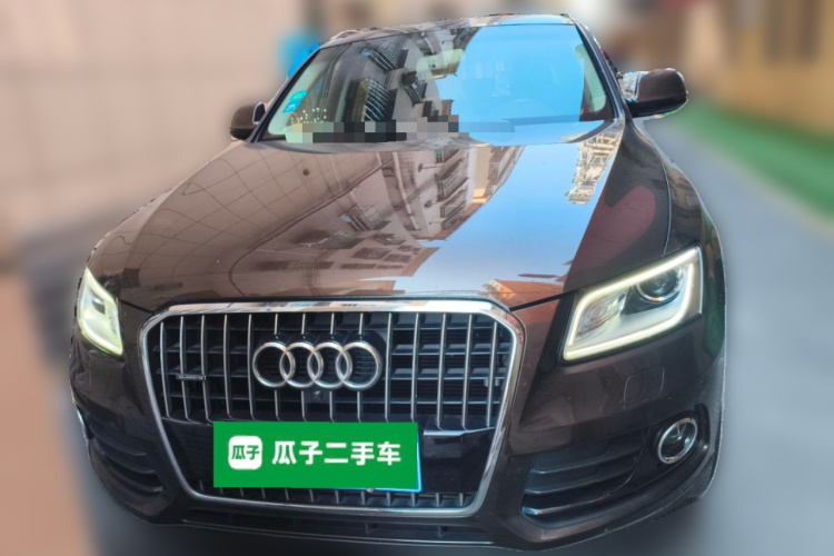 奥迪Q5 2017款 40 TFSI 进取型车身外观2