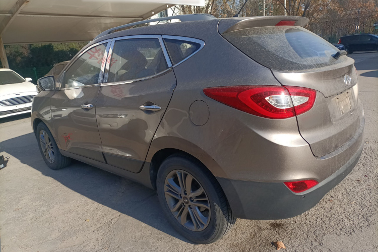 北京现代ix35 2013款 2.0L 自动两驱智能型GLS 国IV车身外观4