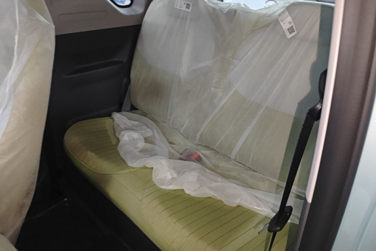 吉利银河 2024款 熊猫mini 200km 耐力熊中控内饰21