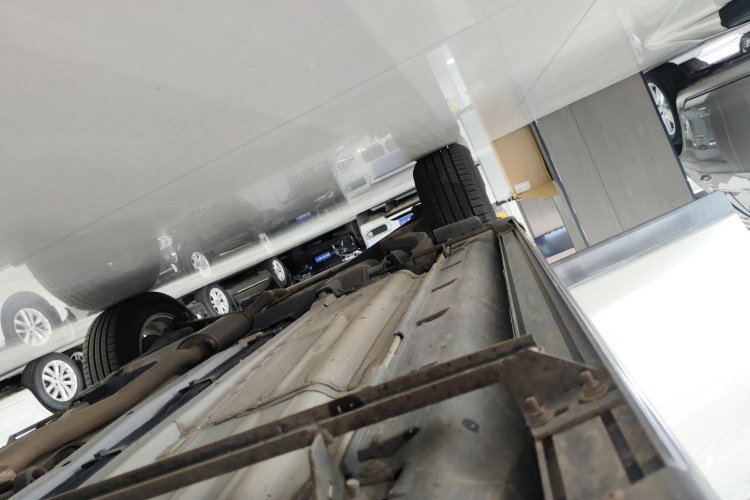 日产 奇骏 2014款 2.5L CVT豪华版 4WD局部细节9001