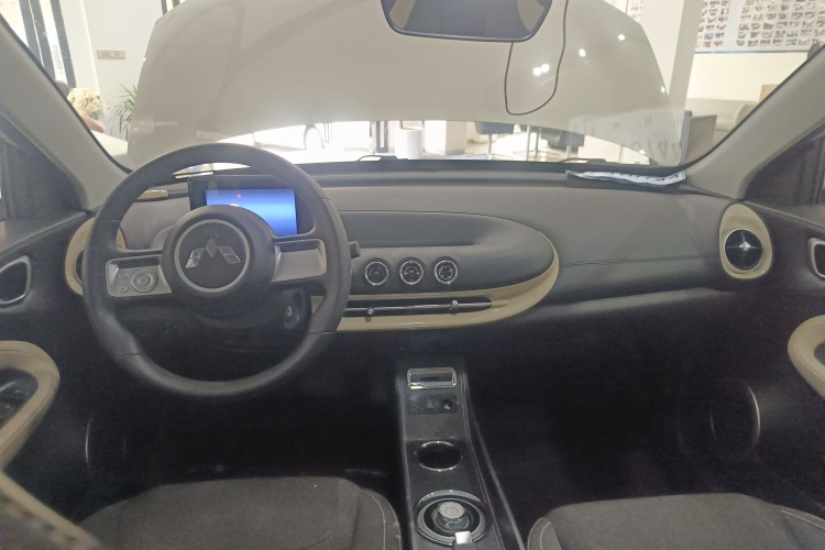 五菱汽车 五菱缤果 2023款 203km 轻享款中控内饰7002