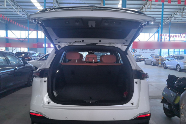 长安CS75 PLUS 2025款 第四代 UItra 2.0T 新蓝鲸 智慧劲擎型机舱底盘23