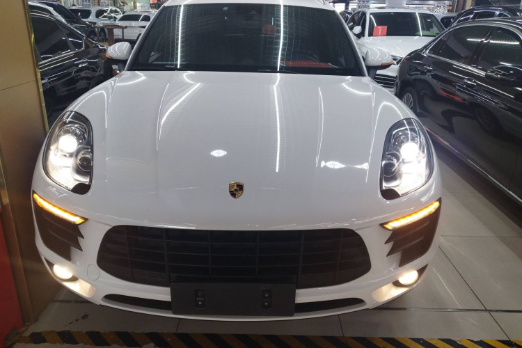 保时捷 2017款  Macan 2.0T车身外观6001