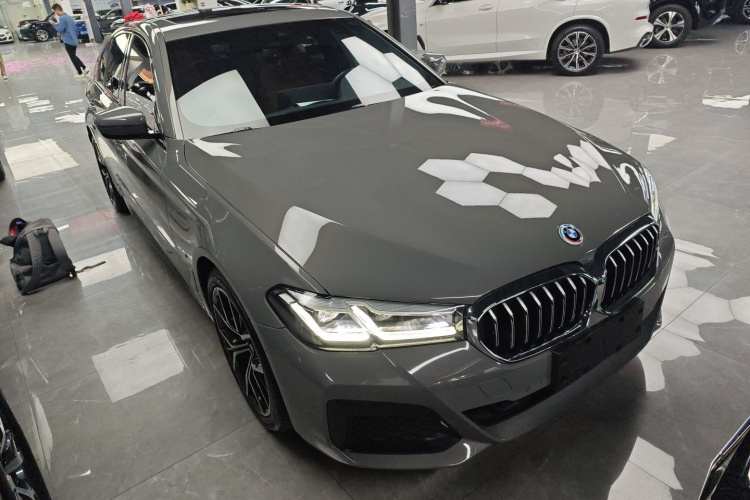 宝马5系(进口) 2022款 530i M运动套装车身外观3