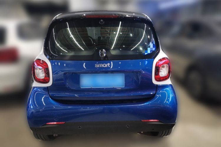 smart fortwo 2018款 1.0L 52千瓦硬顶灵动版 国V车身外观6