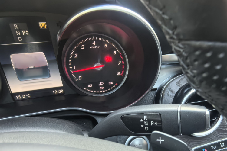 奔驰C级 2015款 改款 C 200 L 运动型中控内饰7008