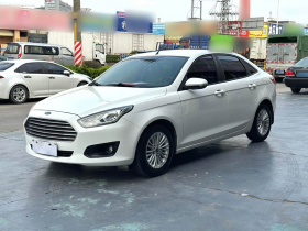 福特 福睿斯 2015款 1.5L 自动舒适型