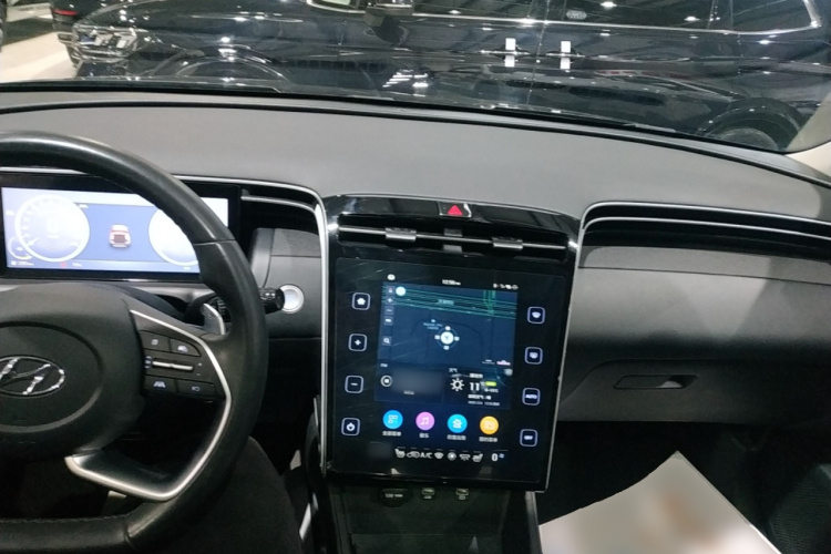 现代 2023款 途胜L 1.5T 自动两驱LUX尊贵版中控内饰12