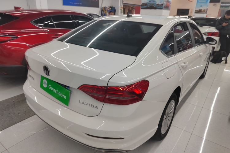 大众 朗逸 2021款 1.5L 自动舒适版车身外观7