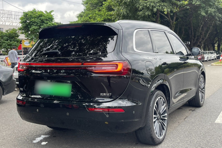 鸿蒙智行 问界M7 2024款 1.5T 后驱Plus版 5座车身外观6005