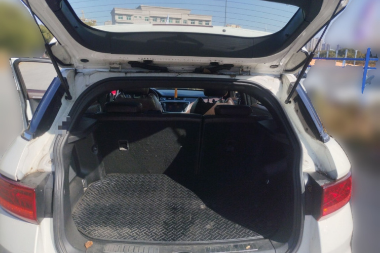 陆风X7 2015款 2.0T 全景尊贵版局部细节23