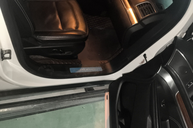 福特 探险者(进口) 2017款 2.3T 精英版局部细节9005