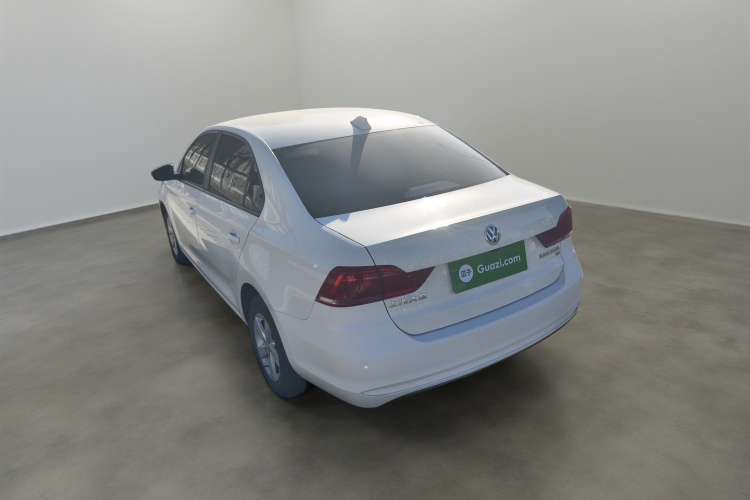 大众 桑塔纳 2016款 1.6L 手动风尚版车身外观5