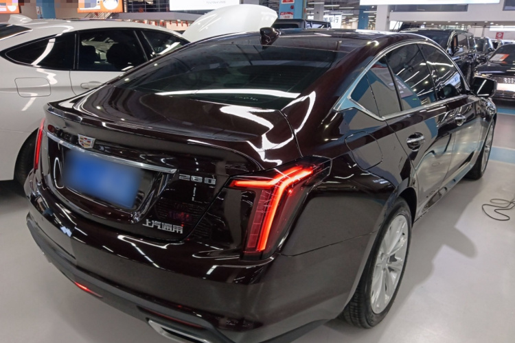 凯迪拉克CT5 2021款 28T 豪华型车身外观7