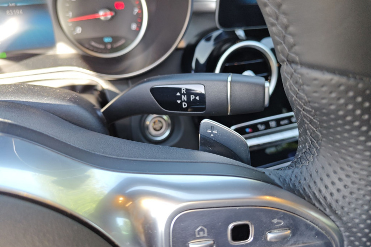 奔驰C级 2019款 C 260 运动版局部细节18