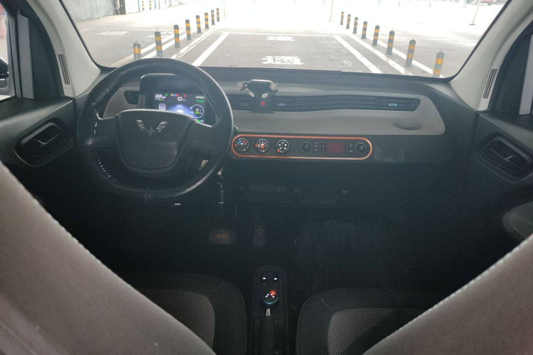 五菱汽车 宏光MINIEV 2020款 自在款 三元锂中控内饰7002