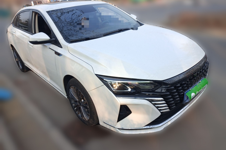 东风风神 奕炫MAX 2021款 1.5T 超能型爸版车身外观3