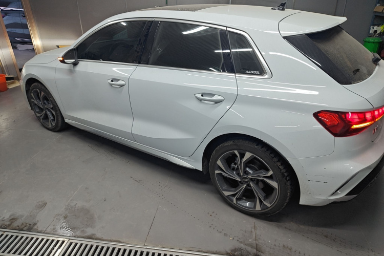 奥迪A3 2025款 Sportback 35TFSI 飞驰尊享型车身外观4