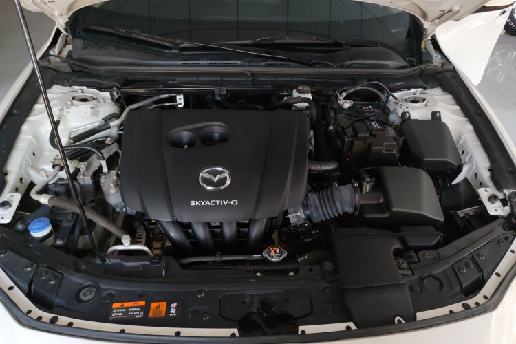 马自达3 昂克赛拉 2021款 2.0L 自动质雅版机舱底盘24