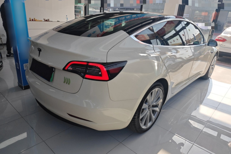 特斯拉 Model 3 2020款 标准续航后驱升级版车身外观7