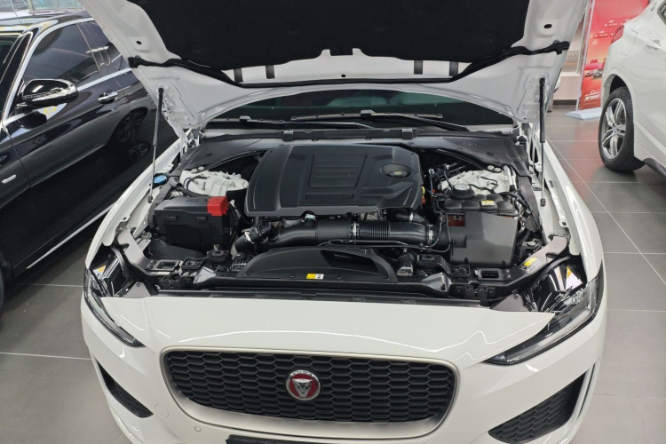 捷豹XEL 2024款 2.0T 250PS R-DYNAMIC S进取运动版局部细节24
