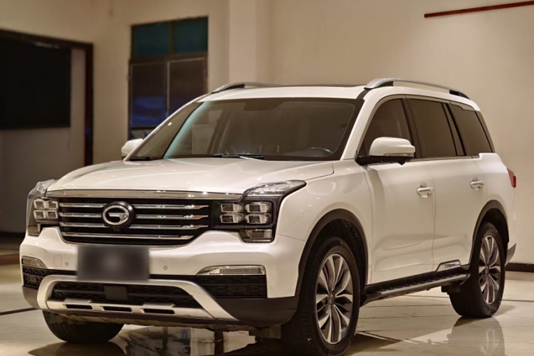 广汽传祺 传祺GS8 2017款 320T 四驱豪华智联版（七座）车身外观1