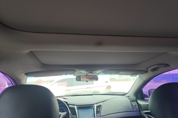 现代 索纳塔 2014款 2.0L 自动豪华版中控内饰22