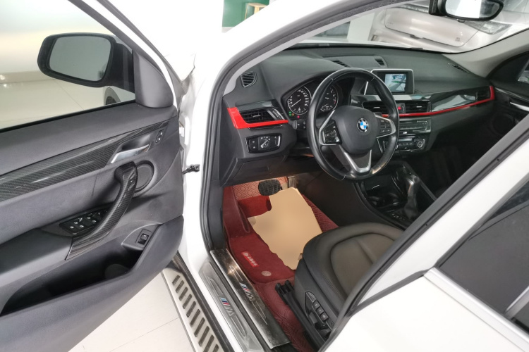 宝马X1 2018款 sDrive20Li 领先型中控内饰7003