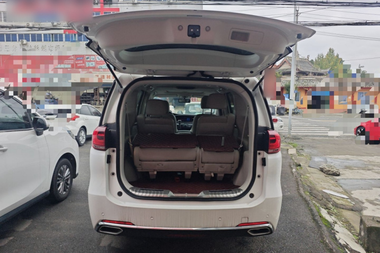 广汽传祺 传祺M8 2018款 320T 尊享版机舱底盘23