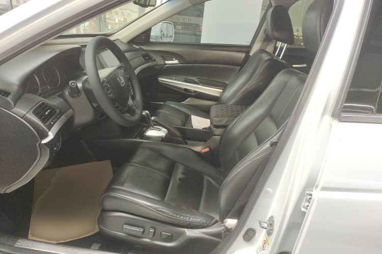 本田 歌诗图 2014款 2.4L 豪华版中控内饰19